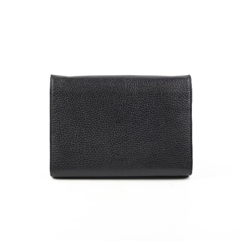 Gucci handbags for women with a patent - leather finishGucci Dionysus Black Wallet On Chain WOC