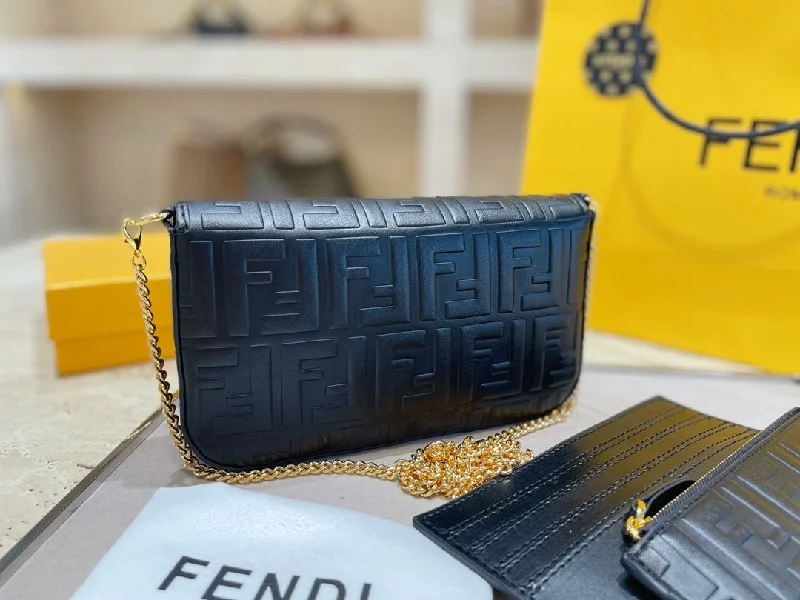 Ladies Fendi Peekaboo bags with a detachable shoulder strap for different carrying optionsNEW Arrival Bags Fendi 126