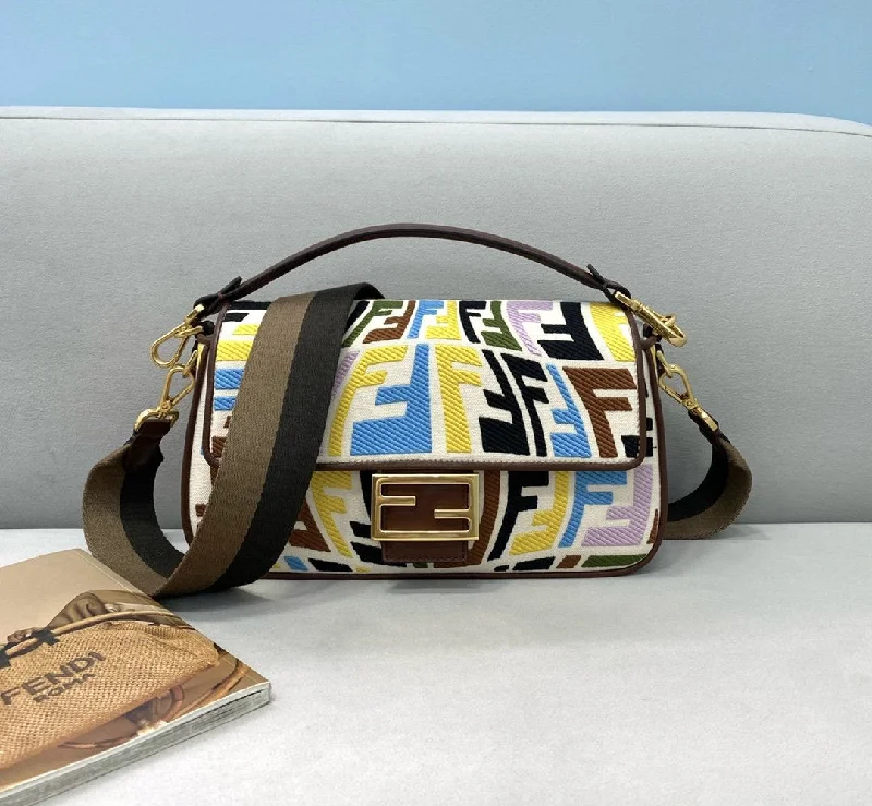 Fendi tote bags with a printed Fendi logo on the front for high brand visibilityNew Arrival Bags Fendi 189