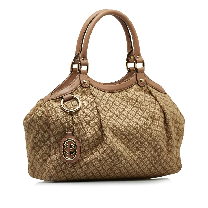 Women Gucci backpacks with a luxurious leather finishGucci Diamante Sukey Tote Bag (X85dF7)