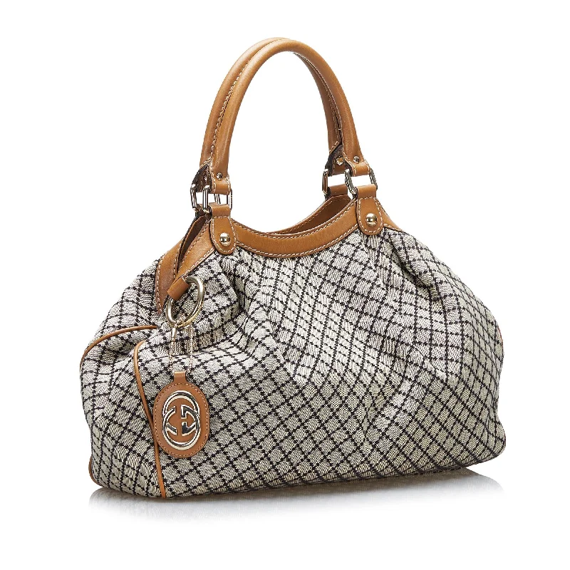 Gucci tote bags for women with a water - resistant coatingGucci Diamante Sukey Tote Bag (uk9MnK)