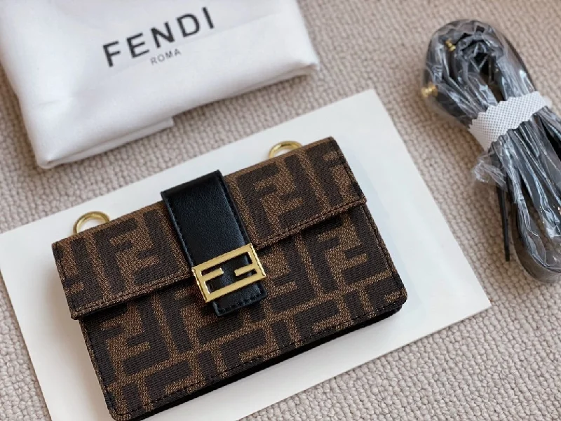 Fendi backpacks with a water - resistant exterior made of high - tech materialsNEW Arrival Bags Fendi 130