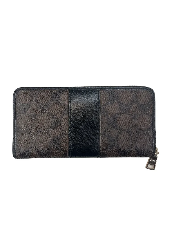 Coach bags with a detachable mobile phone holder for on - the - go useWallet Designer By Coach  Size: Medium