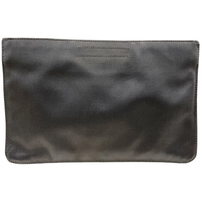 Minimalist leather handbagsPRADA Tessuto Clutch Bag