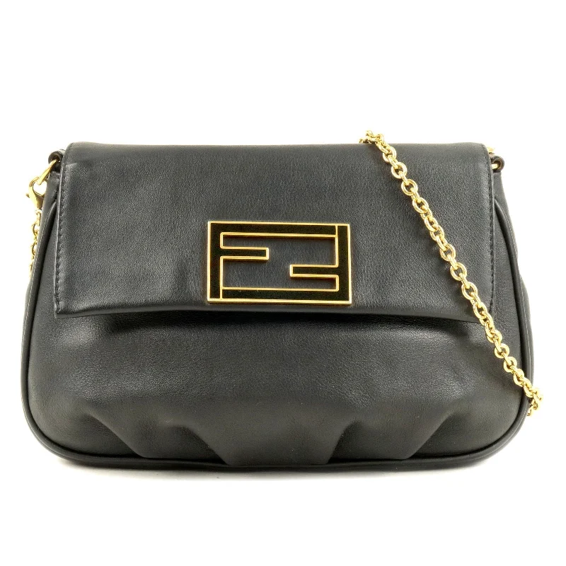 Fendi backpacks with a water - resistant exterior made of high - tech materialsFENDI Leather Chain Shoulder Bag Clutch Black 8M0276