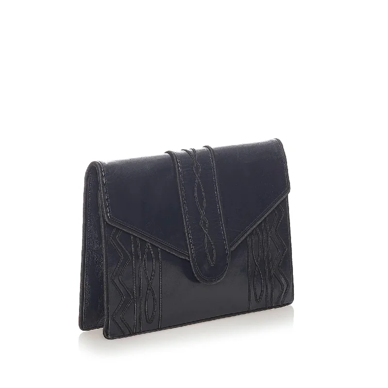 Yves Saint Laurent bags with smooth leather finishSaint Laurent Leather Clutch Bag (SHG-27873