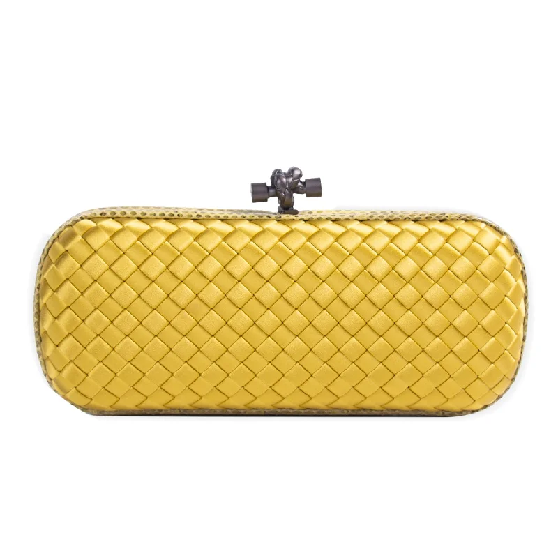 Bottega Veneta bags with leather - wrapped handlesBottega Veneta Stretch Knot Clutch