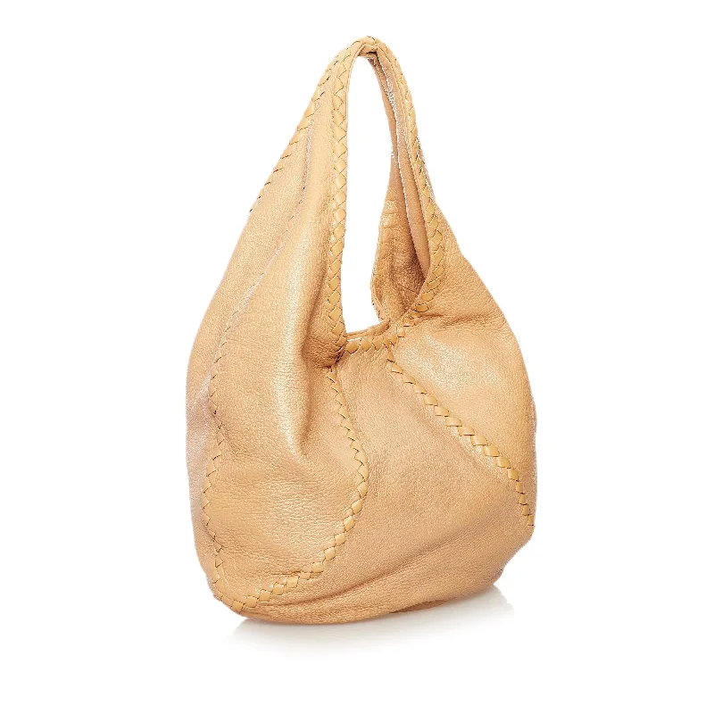 Bottega Veneta bags with leather - stitched detailsBottega Veneta Baseball Leather Hobo Bag (SHG-31411)