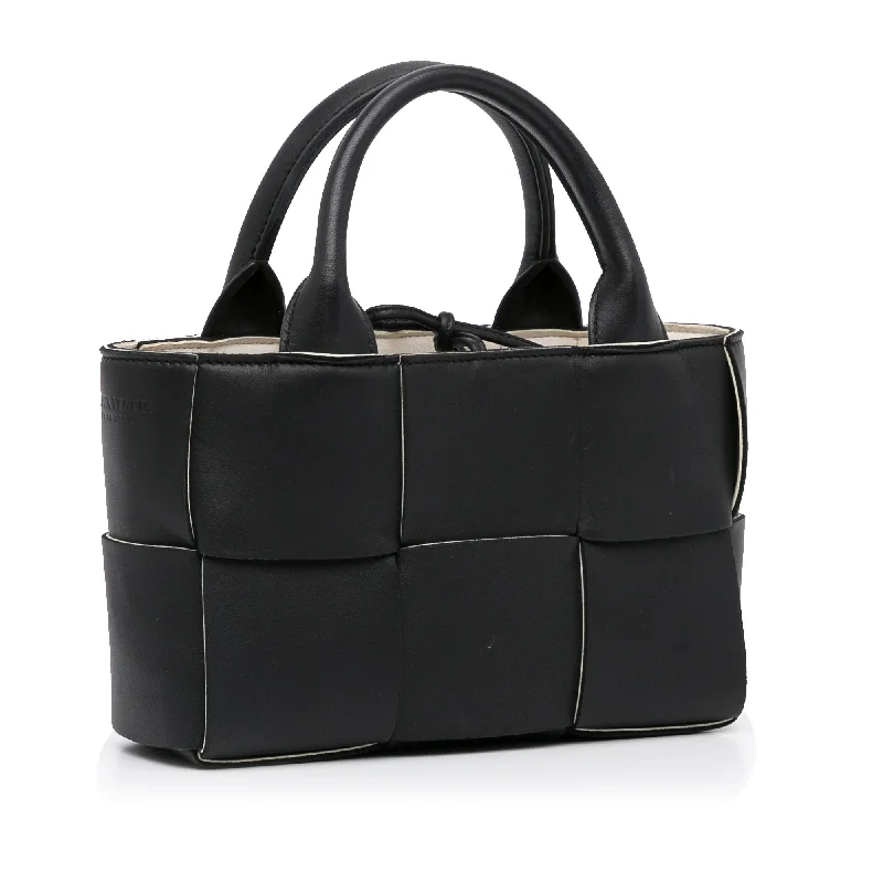 Bottega Veneta chain - strap bags for evening partiesBlack Bottega Veneta Mini Arco Tote Satchel