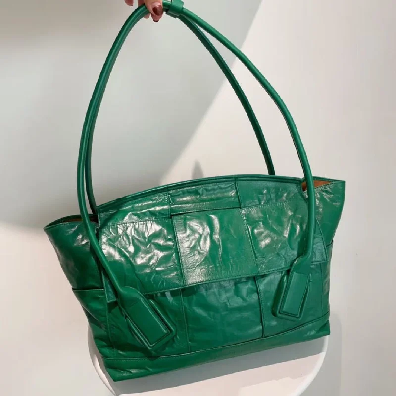 Bottega Veneta bags with mesh insertsBottega Veneta Green BV Tote Large