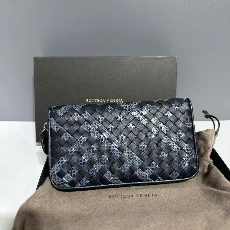 Bottega Veneta bags with fold - over topsBottega Veneta Intrecciato Black Leather Wallet Clutch Medium