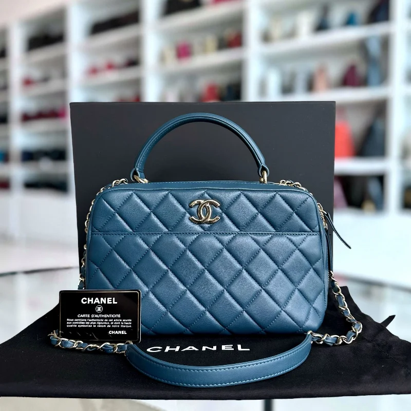 Chanel bags with iconic stitching detailsTrendy CC Quilted Lambskin Bowling Camera Bag Dark Blue SHW No 23