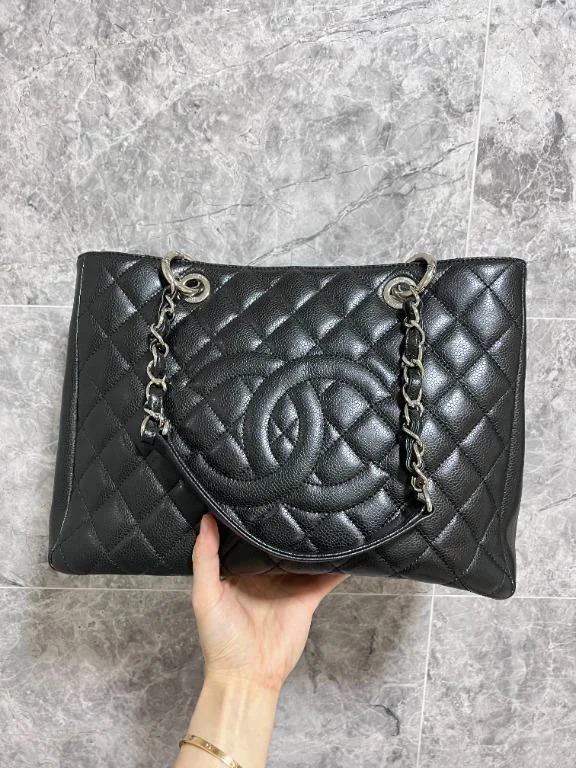 Chanel Designer Handbag with Unique DesignGrand Shopping Tote GST