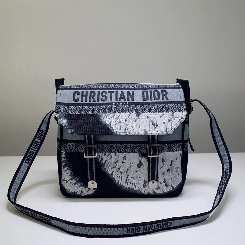 Christian Dior tote bags with a double - handle and shoulder - strap optionChristian Dior Bags - 5008